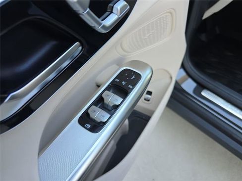 New 2026 Mercedes-Benz GLC 300 4MATIC image 21