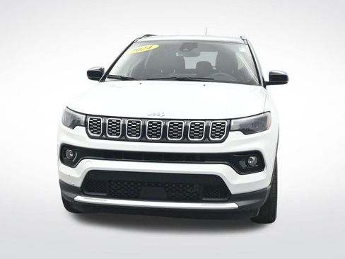 Used 2024 Jeep Compass Limited AWD/4WD image 2