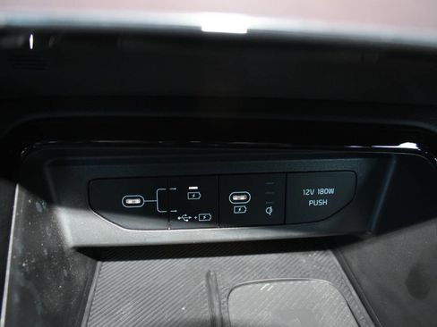 Used 2025 Kia K5 GT-Line w/ GT-Line Premium Package image 18