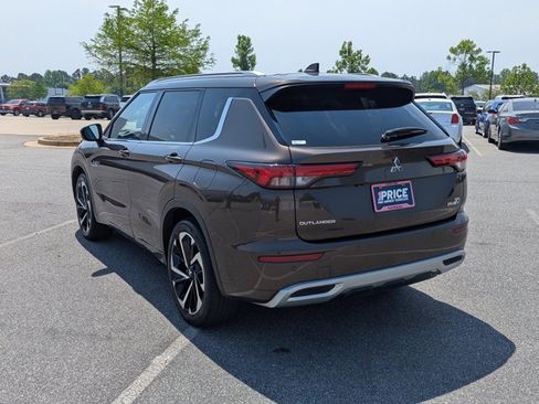 Used 2023 Mitsubishi Outlander SEL image 18