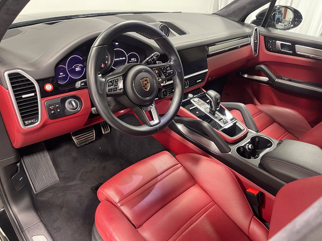 Used 2023 Porsche Cayenne Turbo AWD/4WD image 21