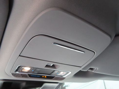 Used 2023 Ford F150 Lariat image 43