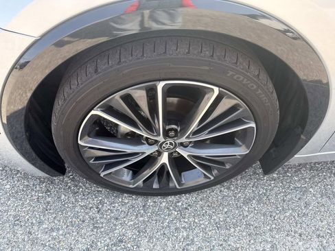 Used 2024 Toyota Prius XLE image 11