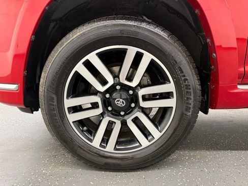 Used 2016 Toyota 4Runner Limited AWD/4WD image 19