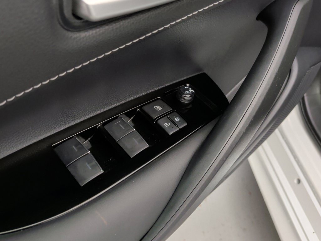 Used 2024 Toyota Corolla SE w/ SE Package FWD image 24