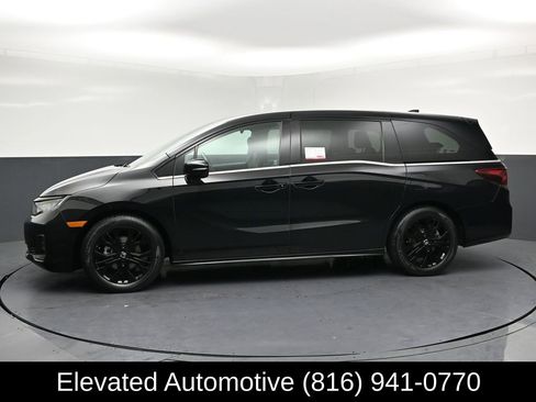 Used 2025 Honda Odyssey Sport-L image 2