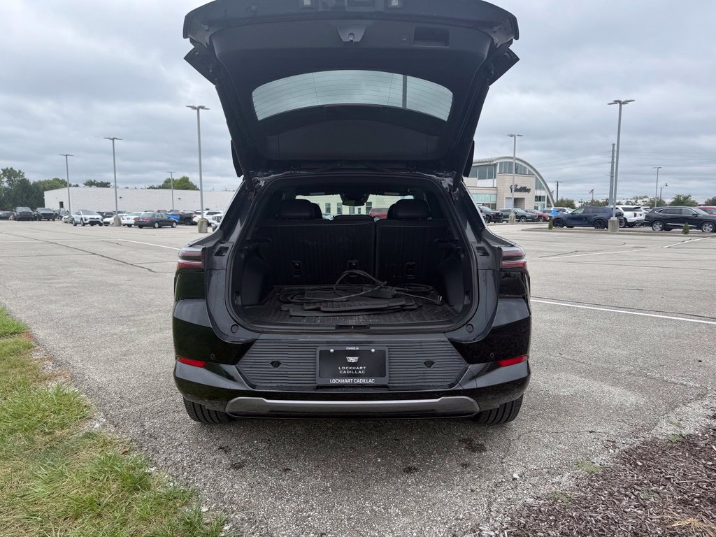 Used 2024 Chevrolet Equinox EV LT w/ LPO, All-Weather Mat Package FWD image 14