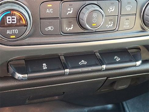 Used 2018 Chevrolet Silverado 1500 LT w/ All Star Edition image 24