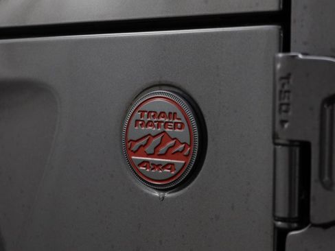 Used 2020 Jeep Wrangler Rubicon w/ LED Lighting Group image 4