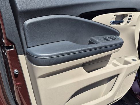 Used 2021 Honda Pilot Elite image 13