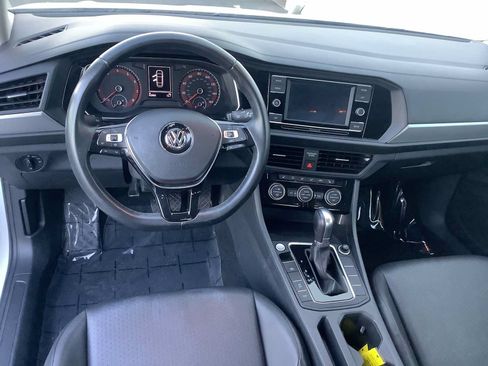 Used 2019 Volkswagen Jetta SE FWD image 10