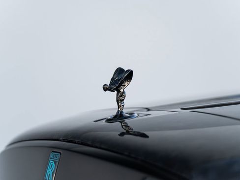 Used 2023 Rolls-Royce Cullinan Black Badge image 10