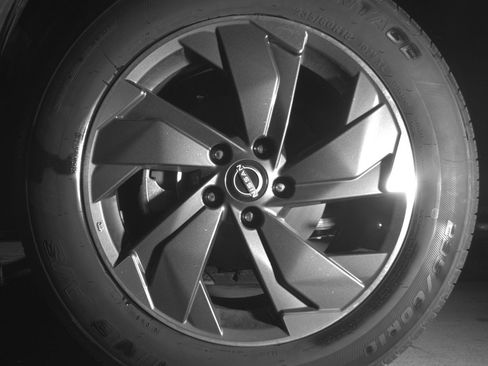 Used 2025 Nissan Rogue SV image 12