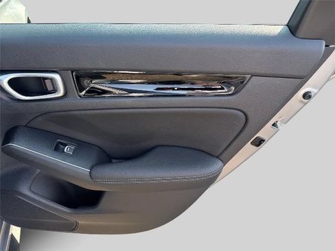 Certified 2023 Honda Civic Sport Touring image 24