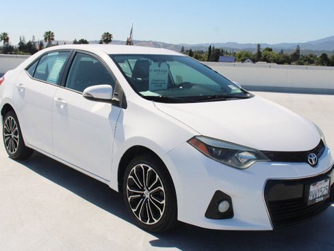 Used 2016 Toyota Corolla S FWD image 2