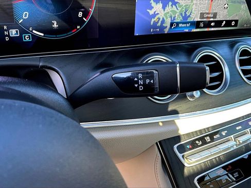 Used 2022 Mercedes-Benz E 350 Sedan image 31