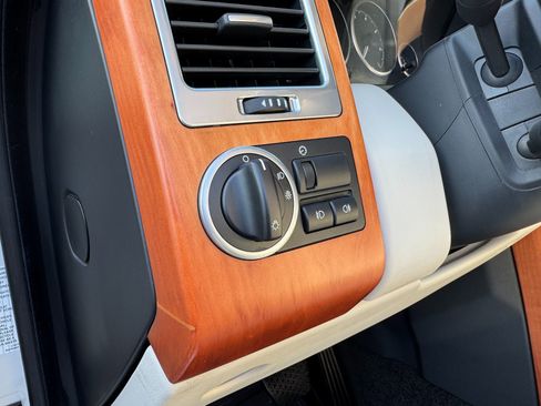 Used 2008 Land Rover Range Rover HSE image 49