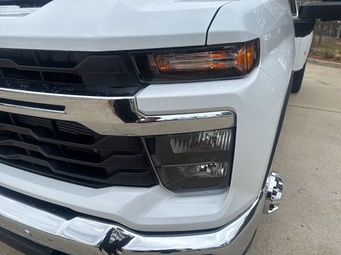 New 2026 Chevrolet Silverado 3500 LT w/ All Star Edition AWD/4WD image 13