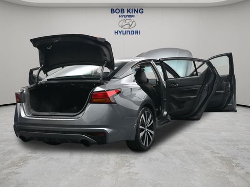 Used 2021 Nissan Altima 2.0 SR image 19