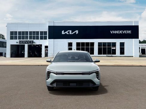 New 2026 Kia K4 FWD image 2