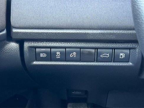 Used 2025 Toyota Camry LE image 36