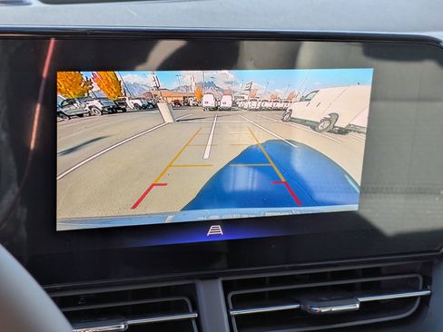 New 2026 Chevrolet Trax LT image 13