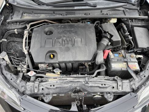 Used 2017 Toyota Corolla LE image 20