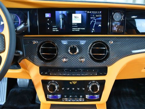 New 2027 Rolls-Royce Ghost Black Badge AWD/4WD image 19