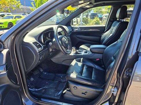 Used 2018 Jeep Grand Cherokee Trailhawk w/ Trailhawk Luxury Group AWD/4WD image 22