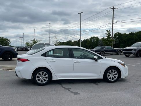 Used 2023 Toyota Corolla LE FWD image 8