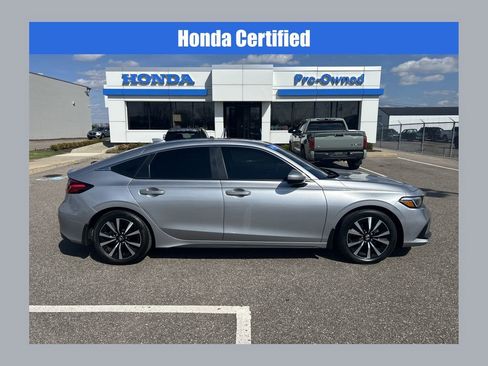 Certified 2024 Honda Civic EX-L image 1