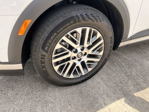 Used 2026 Hyundai Palisade SEL FWD image 16