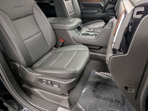 Used 2024 GMC Sierra 2500 Denali image 29