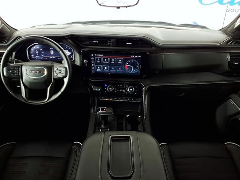 Used 2022 GMC Sierra 1500 AT4X AWD/4WD image 9