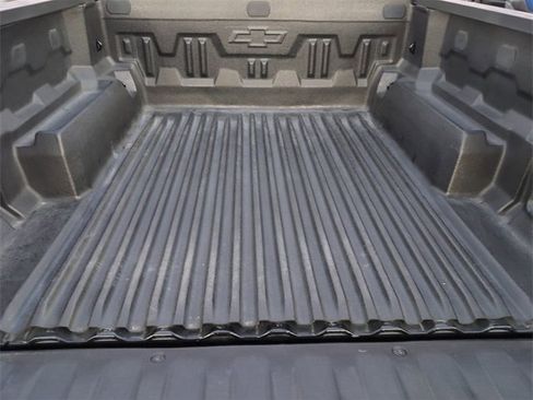 Used 2023 Chevrolet Colorado Z71 w/ Safety Package image 24