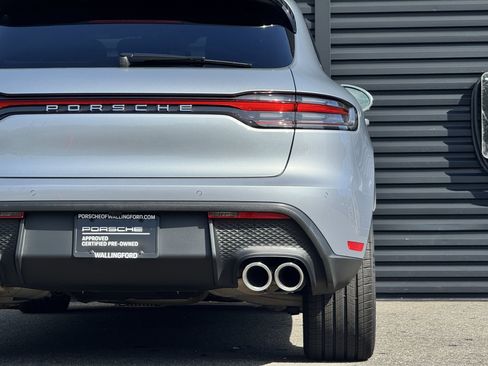 Certified 2026 Porsche Macan AWD/4WD image 16