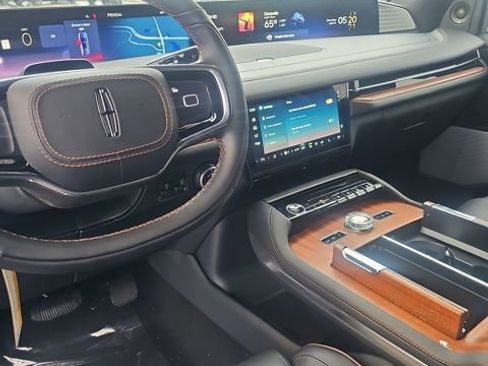New 2026 Lincoln Navigator Black Label AWD/4WD image 5