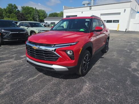 New 2026 Chevrolet TrailBlazer LT w/ Convenience Package AWD/4WD image 3