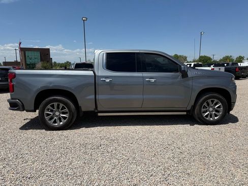 Used 2021 Chevrolet Silverado 1500 High Country w/ Technology Package AWD/4WD image 12