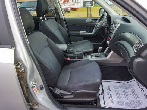 Used 2011 Subaru Forester 2.5X Premium w/ All-Weather Pkg image 23