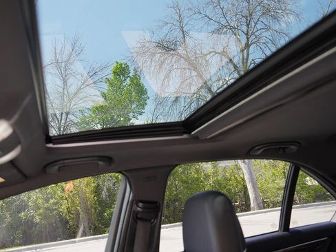Used 2013 Mercedes-Benz C 300 4MATIC Sedan image 22
