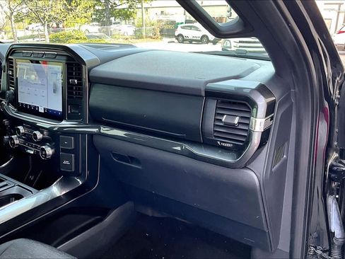 Used 2021 Ford F150 XLT w/ Equipment Group 302A High image 17