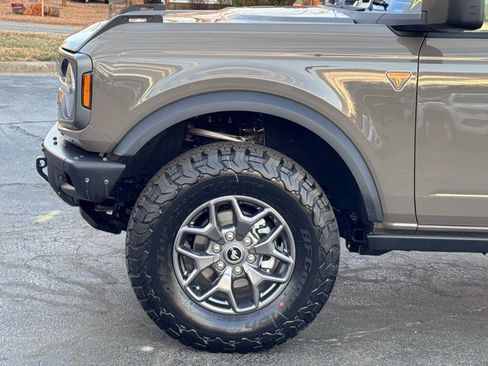 New 2025 Ford Bronco Badlands image 39