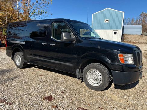 Used 2019 Nissan NV 3500 S image 16