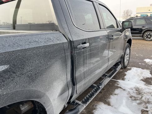 Used 2022 Chevrolet Silverado 1500 Custom image 15