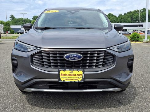 Used 2025 Ford Escape Active AWD/4WD image 2