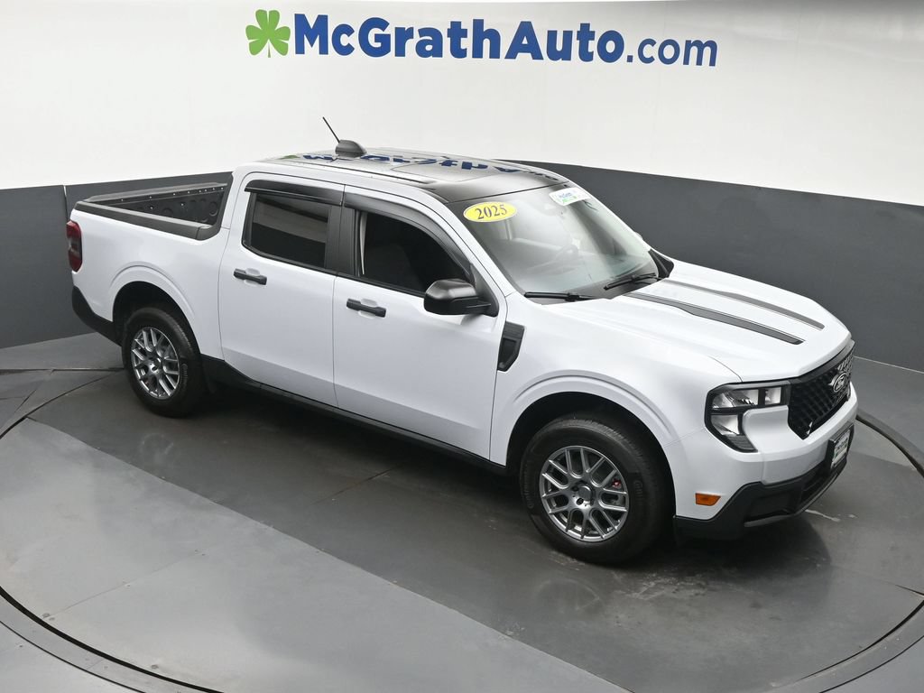 Used 2025 Ford Maverick XLT w/ XLT Luxury Package AWD/4WD image 3