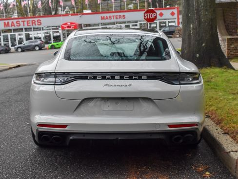 Used 2023 Porsche Panamera 4 Platinum Edition AWD/4WD image 8