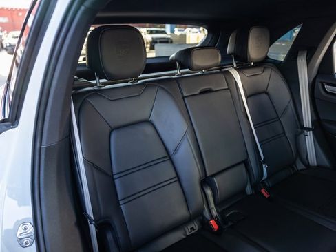 Certified 2023 Porsche Cayenne Platinum Edition w/ Premium Package Plus image 38