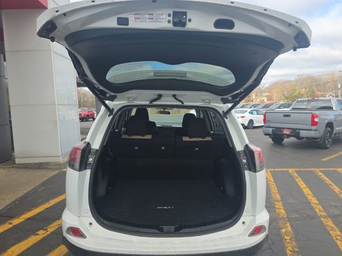 Used 2016 Toyota RAV4 XLE image 6